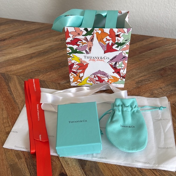 Tiffany & Co. Elsa Peretti Open Heart Pendant Long Mesh Necklace - Picture 2 of 13